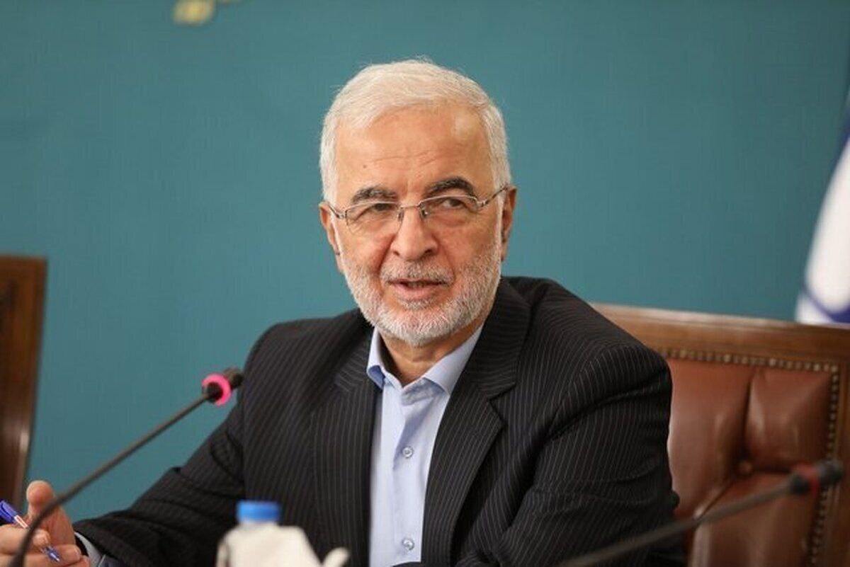 وزیر کشور ضمن رد شایعه‌ها درباره نقش‌آفرینی استانداران در تایید صلاحیت کاندیدای شورا‌ها گفت: استانداران نقشی در تأیید صلاحیت کاندیدا‌های شورا‌ها ندارند.