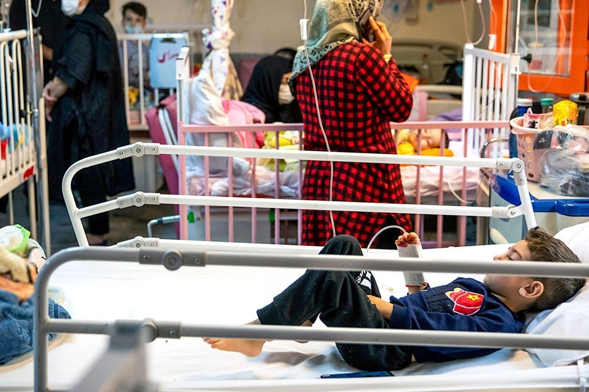 رئیس بیمارستان فوق تخصصی کودکان اکبر از مراکز زیر پوشش دانشگاه علوم پزشکی مشهد از افزایش دوبرابری مراجعات به اورژانس این مرکز درمانی در طی یک هفته اخیر خبر داد.