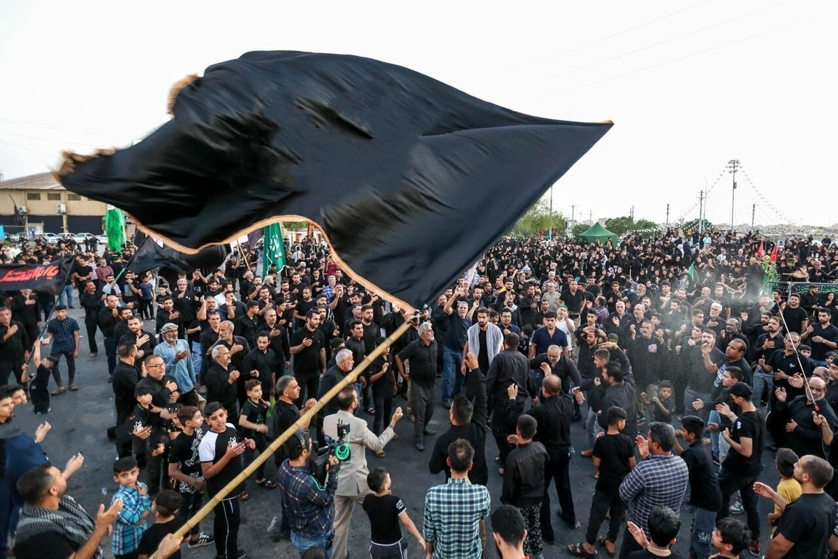 آیت‌الله‌العظمی خامنه‌ای به استفتائی پیرامون برگزاری مراسم عزاداری فاطمیه در مناطق دارای جمعیت سنی و نسبت آن با وحدت اسلامی پاسخ داده‌اند.