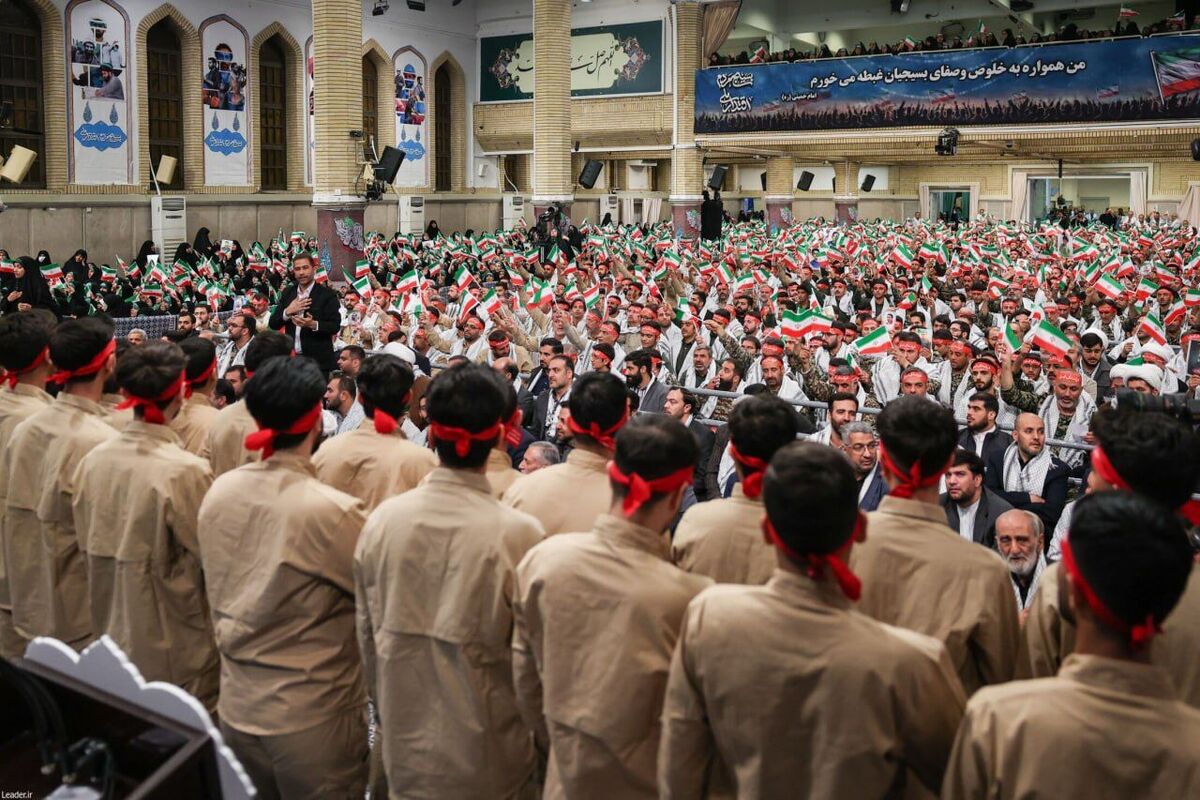 برگزاری مراسم روز بسیج در حسینیه امام خمینی (ره)