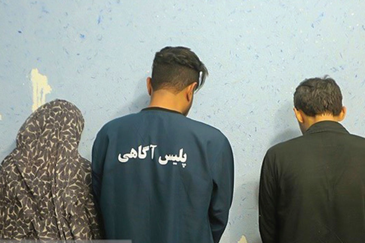 با ورود کارآگاهان به خانه مال‌باختگان و بررسی‌های اولیه، مشخص شد که سارقان  برخلاف رویه دیگر سارقان که‌محتویات گاوصندوق‌ها را‌ می‌ربایند، اقدام به ربودن گاوصندوقی کرده‌اند که میلیارد‌ها تومان طلا در آن بوده است.