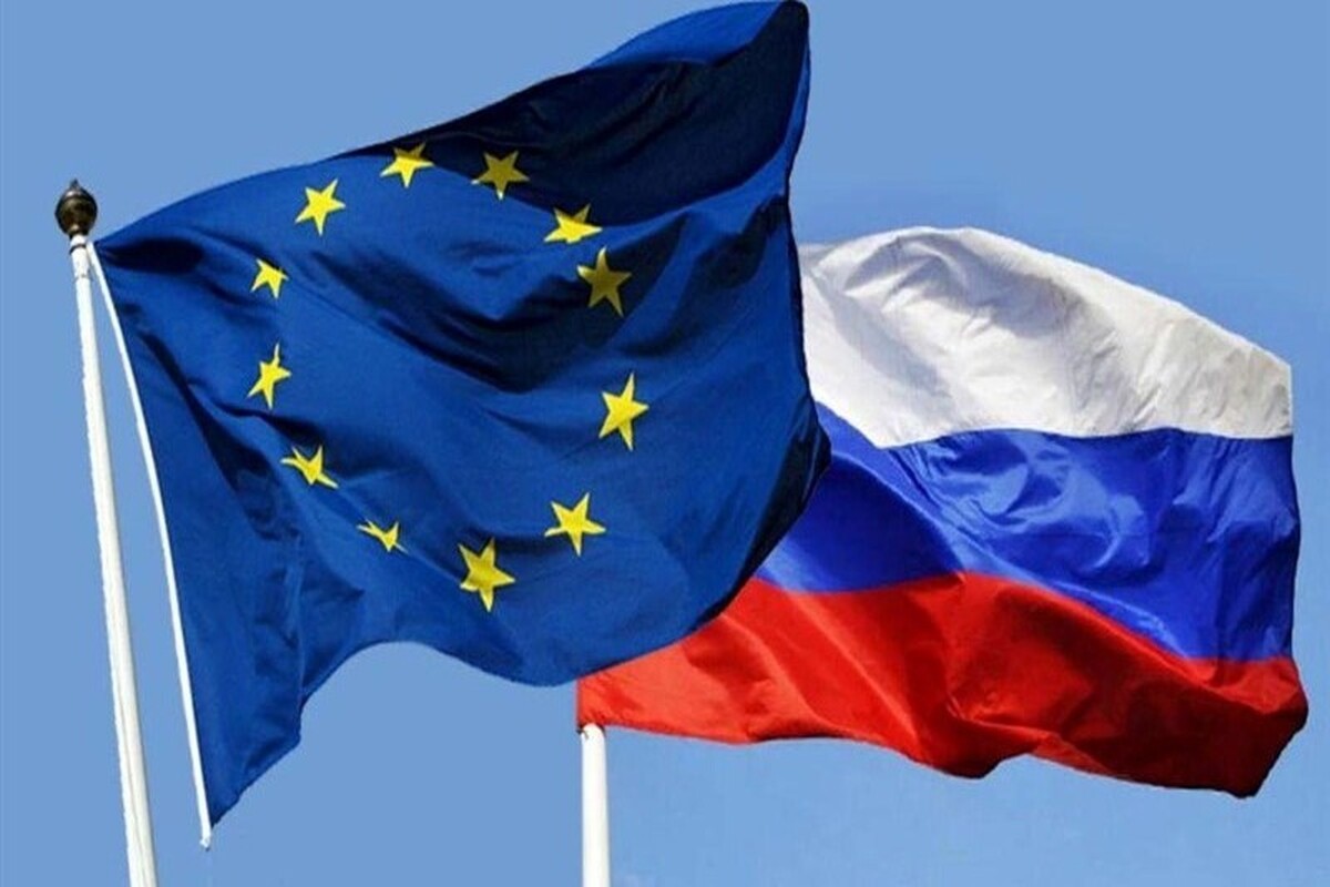 روسیه در ادامه بالا گرفتن تنش‌های دیپلماتیک با غرب، اتحادیه اروپا را به تلاش سازمان‌یافته برای سد کردن مسیر صلح در اوکراین متهم کرد.