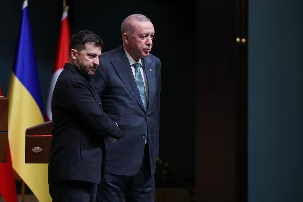 وزارت دفاع ترکیه اعلام کرد که پیش از هرگونه بحث درباره اعزام نیرو برای تضمین امنیت، ابتدا باید آتش‌بس میان روسیه و اوکراین برقرار شود.