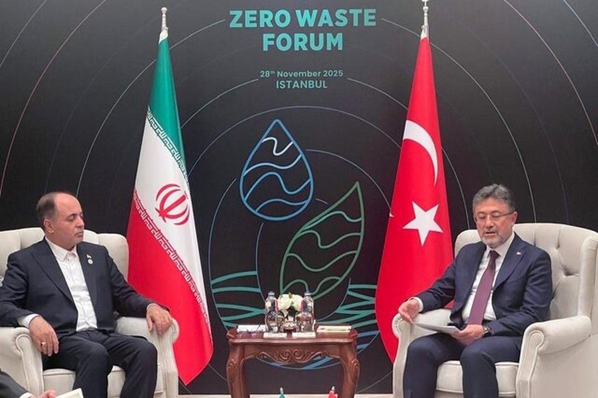 ایران از همکاری ترکیه برای اطفای حریق جنگل‌های الیت چالوس تشکر و قدردانی کرد.