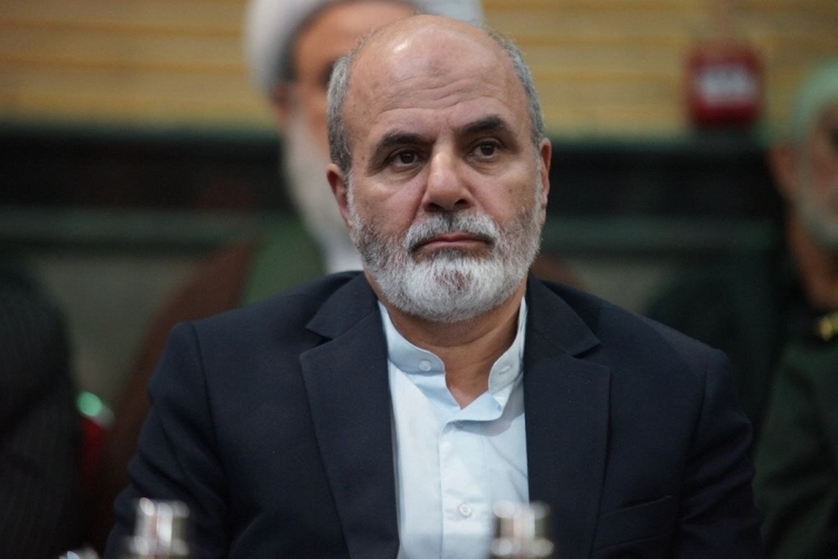 نماینده رهبری در شورای دفاع: به‌دنبال اخراج آمریکا از منطقه‌ایم