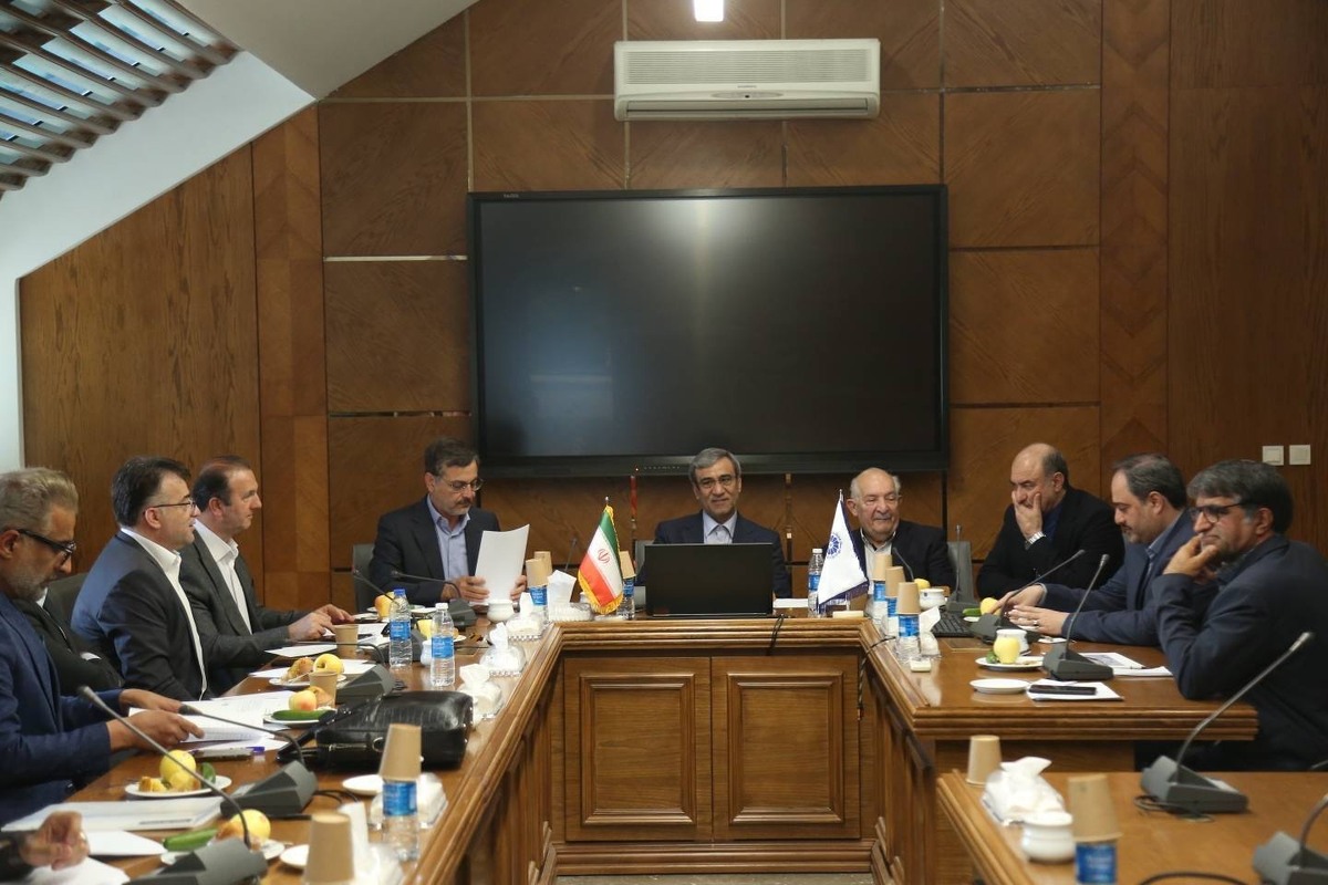 استاندار خراسان رضوی: کشور نیازمند عبور از چالش&zwnj;های فعلی حوزه انرژی است