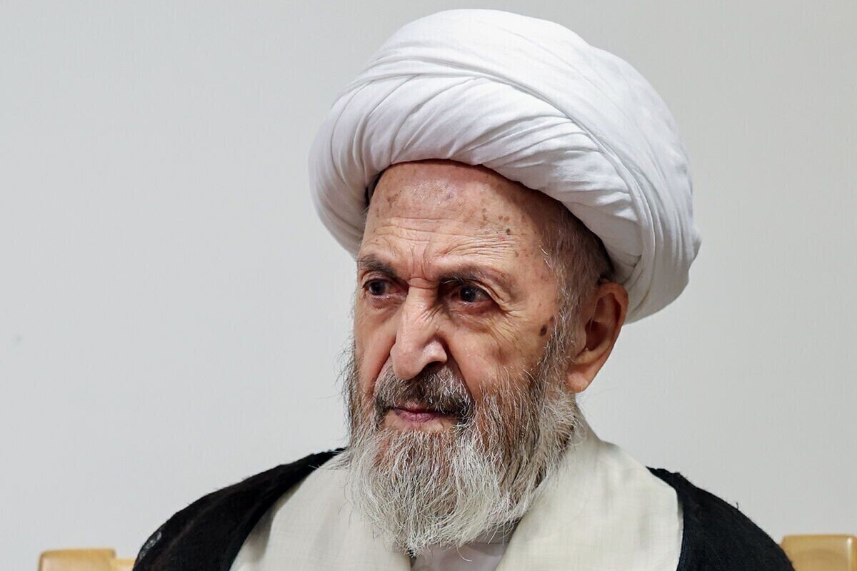 حضرت آیت&zwnj;الله سبحانی دروس خود را با هدف تداوم مشارکت گسترده طلاب و روحانیون در میدان تعطیل کرد