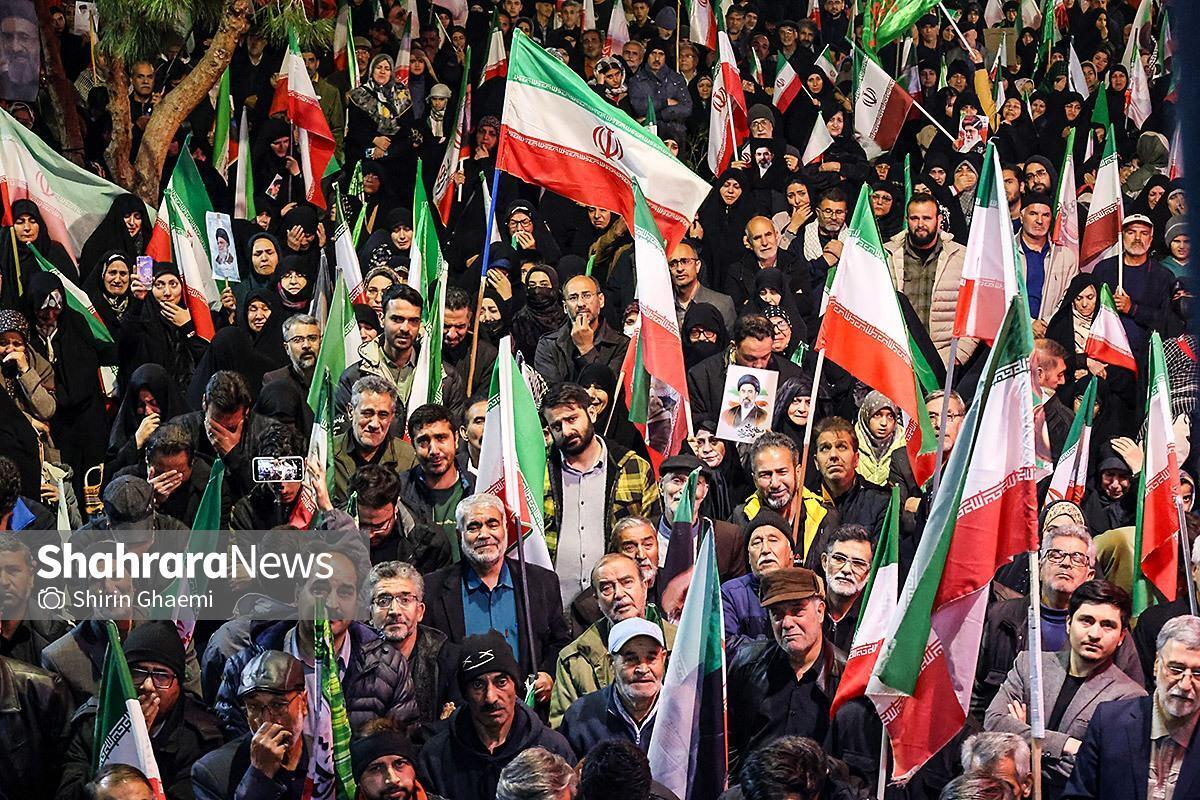 ویدئو| تجمعات مردمی سرخس در شب سی‌وششم جنگ تحمیلی سوم | از مرز شمال‌شرقی ایران برای تمام وطن