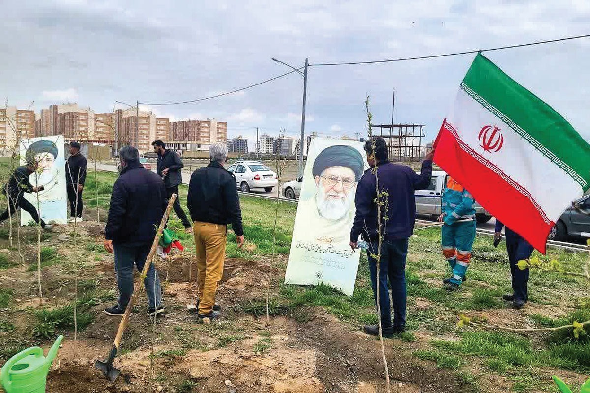 اجرای پویش ایران سبز و همدل در بوستان&zwnj;های مشهد