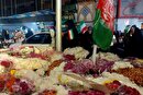 رسم خون شریکی | مهاجران افغانستانی ۲۰ هزار شاخه گل میان مردم تهران توزیع کردند