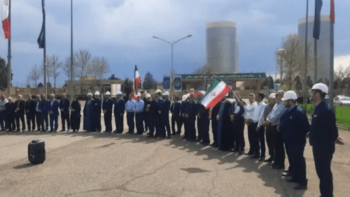 حضور داوطلبانه کارکنان نیروگاه‌ها در شیفت اضافه برای پایداری برق کشور