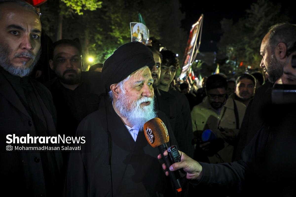 آیت&zwnj;الله علم&zwnj;الهدی: مردم دنیا از ما به عنوان یک ملت مقاوم و پیروز، تمجید و حمایت می&zwnj;کنند
