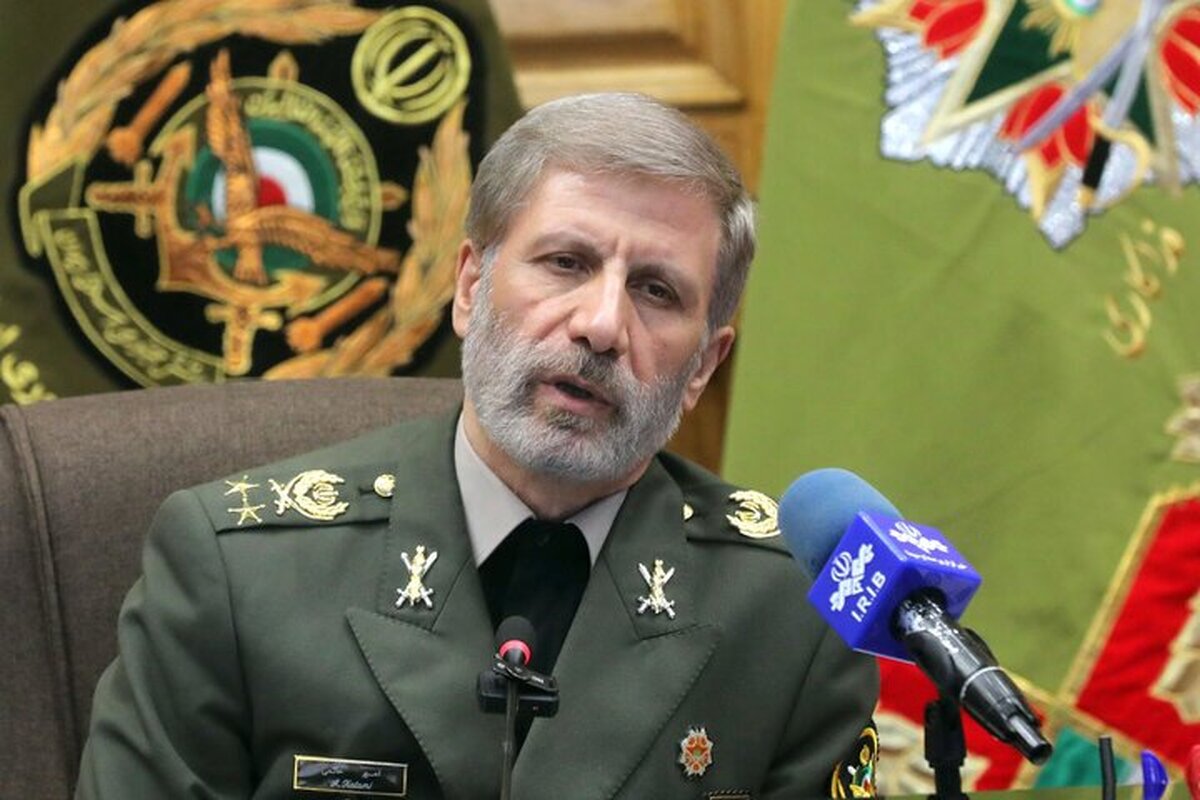 سرلشکر حاتمی: تعرض به این مرز و بوم با پاسخی کوبنده مواجه می‌شود