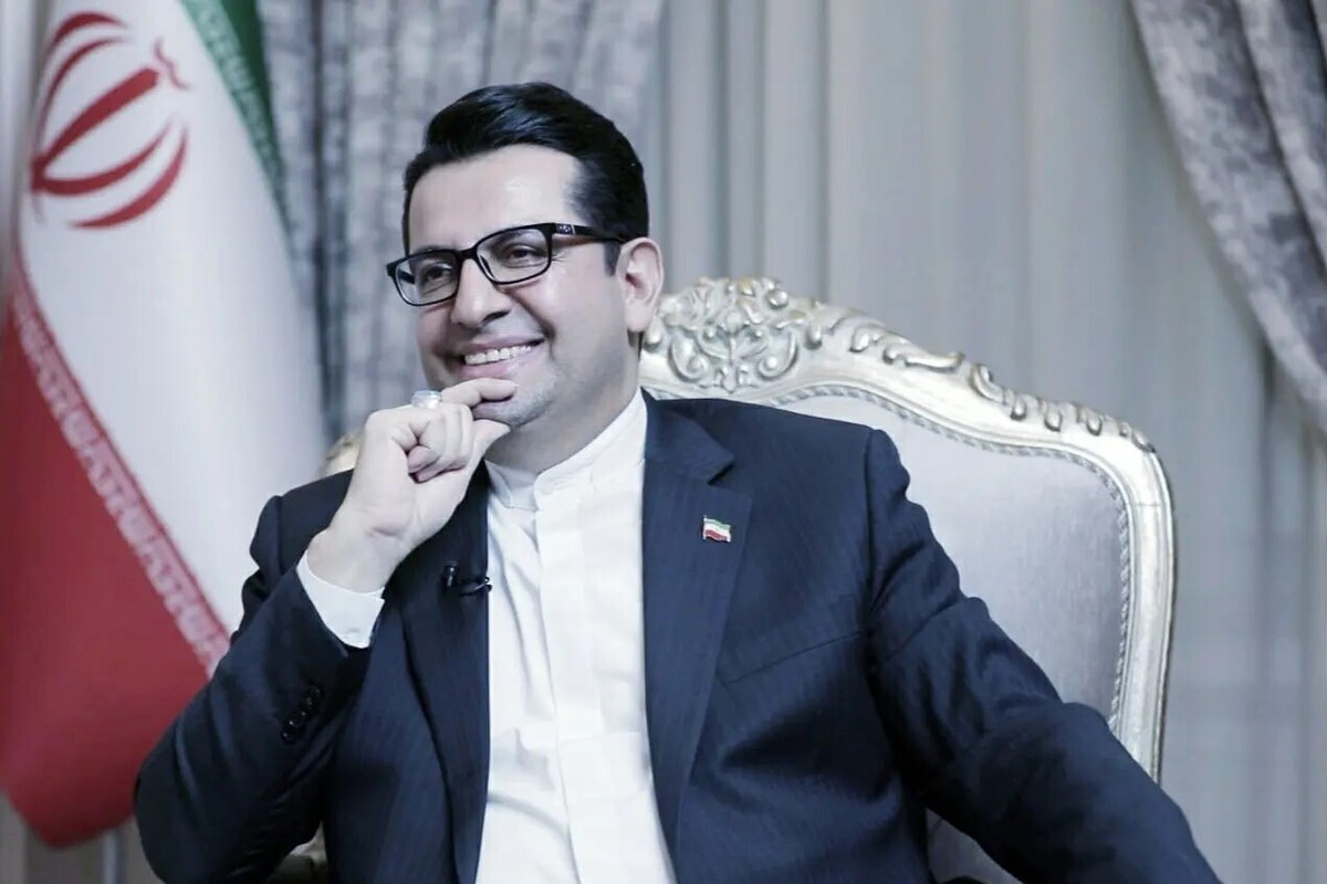 دیپلمات اسبق ایران: اتحادِ &lrm;سه میدان نبرد، شهر و دیپلماسی پیروزی را تضمین می&zwnj;کند