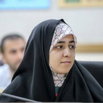 «تهران» از نگاه زنانی که در خط مقدم روایت ایستادهاند «تهران» از نگاه زنانی که در خط مقدم روایت ایستادهاند