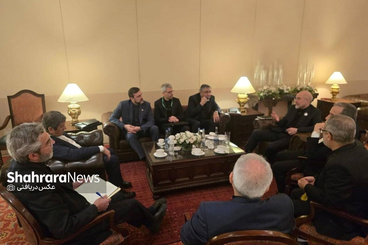 اخبار لحظه به لحظه از مذاکرات ایران و آمریکا در اسلام آباد (شنبه ۲۲ فروردین ۱۴۰۵) | آمریکا با آزادسازی بخشی از داراییهای مسدود شده ایران موافقت کرد اخبار لحظه به لحظه از مذاکرات ایران و آمریکا در اسلام آباد (شنبه ۲۲ فروردین ۱۴۰۵) | آمریکا با آزادسازی بخشی از داراییهای مسدود شده ایران موافقت کرد