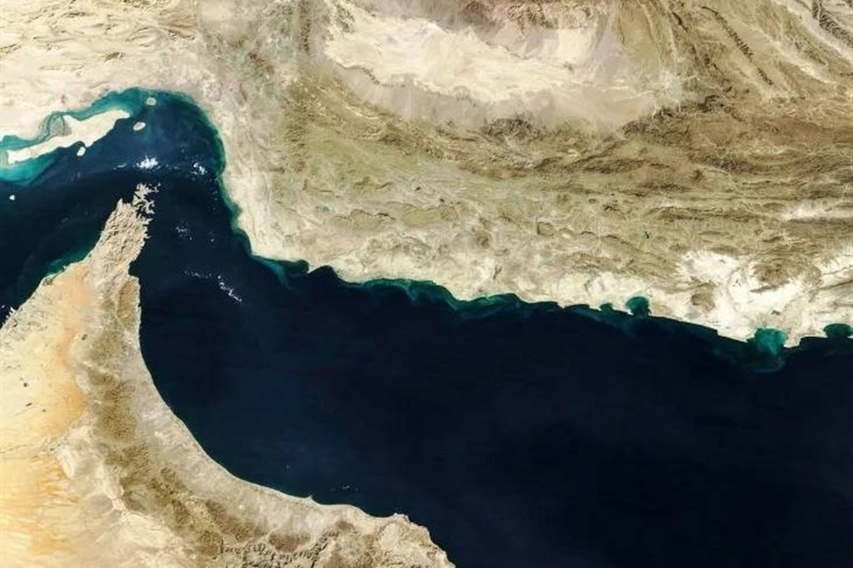 واکنش رسانه رسمی دولت چین به اقدام آمریکا در بستن تنگه هرمز + کاریکاتور