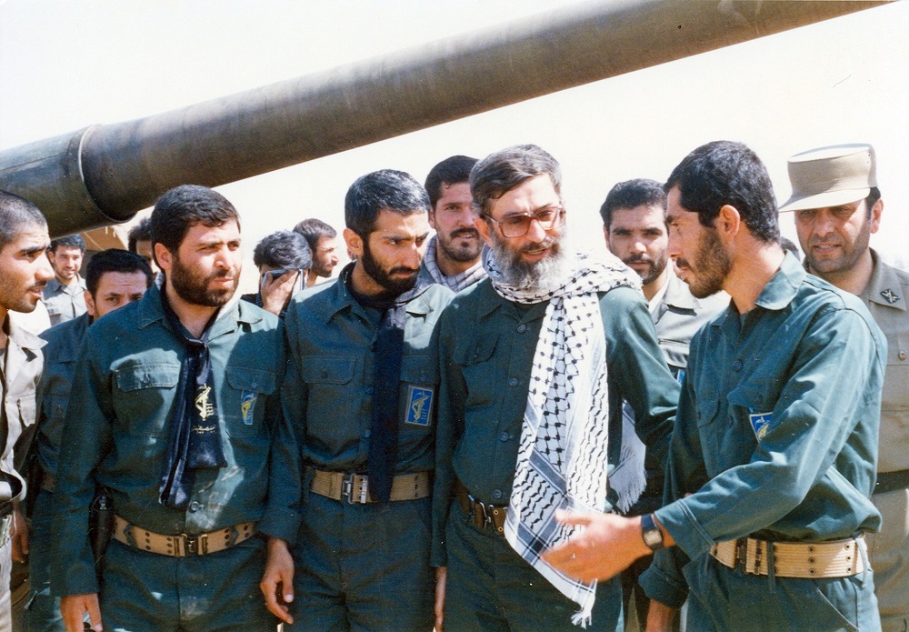 سلام بر متولد ۲۹ فروردین | مروری بر زندگی و زمانه قائد شهید امت به مناسبت فرارسیدن سالروز تولد او سلام بر متولد ۲۹ فروردین | مروری بر زندگی و زمانه قائد شهید امت به مناسبت فرارسیدن سالروز تولد او