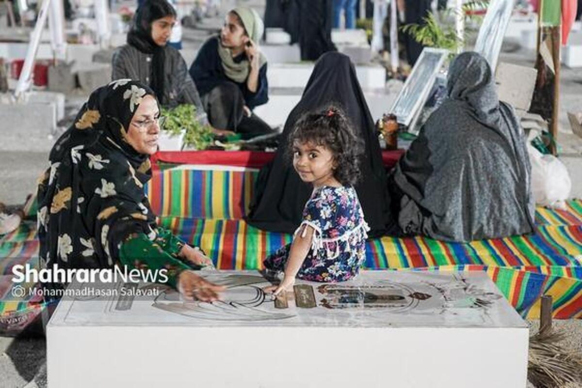 ویدیو| جشن متفاوت روز دختر در گلزار شهدای میناب