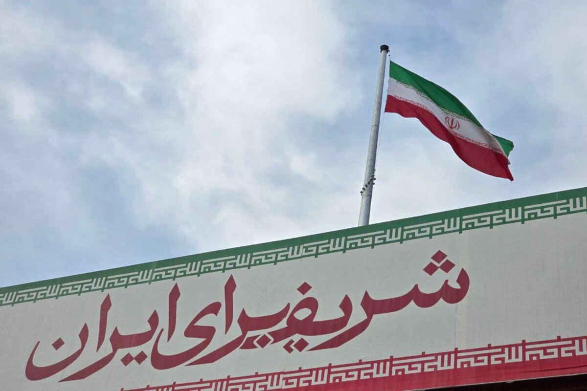 من ماندم و تنگه‌ای که باید حفظ می‌کردم