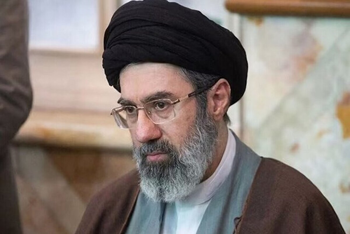 بیعت بیش از ۳۲۰۰ نفر از زنان و دختران دانشگاه آزاد اسلامی با رهبر معظم انقلاب