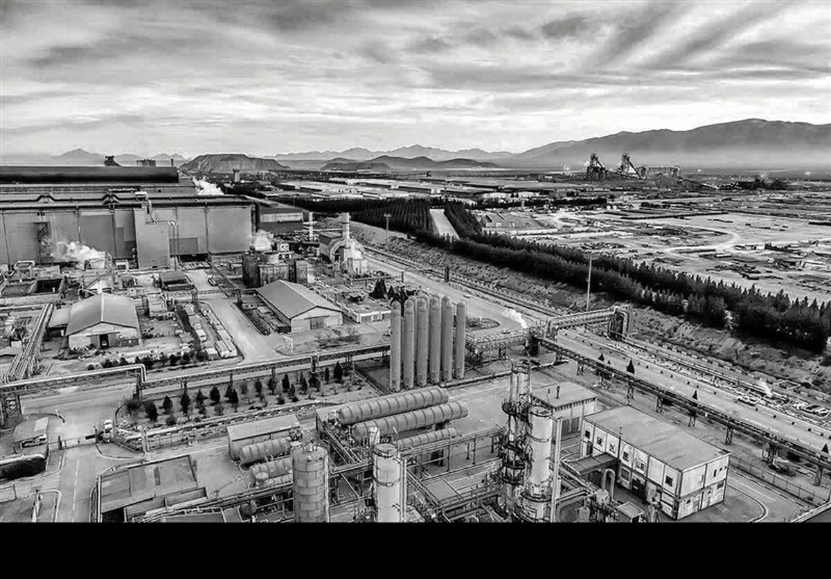 استاندار اصفهان: نیروگاه&zwnj;های برق ۹۰۰ و ۲۵۰ مگاواتی فولاد مبارکه در حمله دشمن خسارت دید