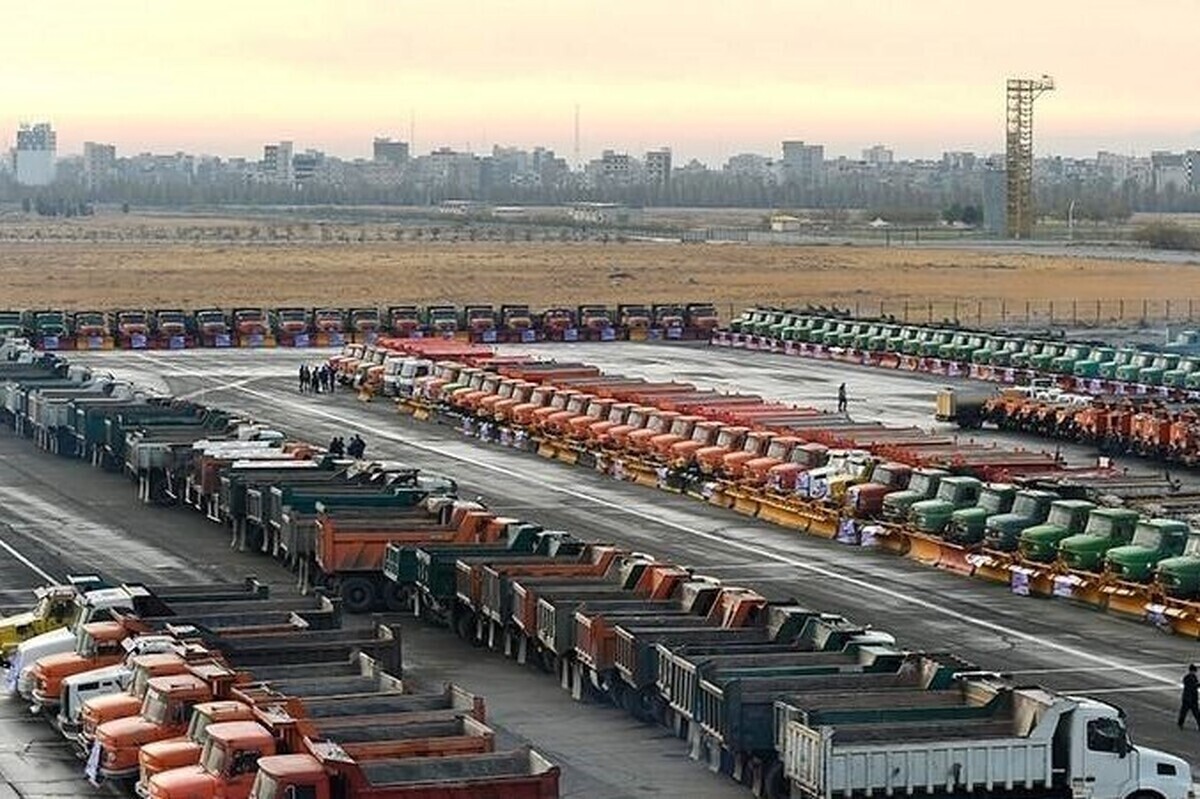 آسیب گسترش واحدهای حمل و نقل درون شهری بدون پروانه به واحدهای رسمی در مشهد
