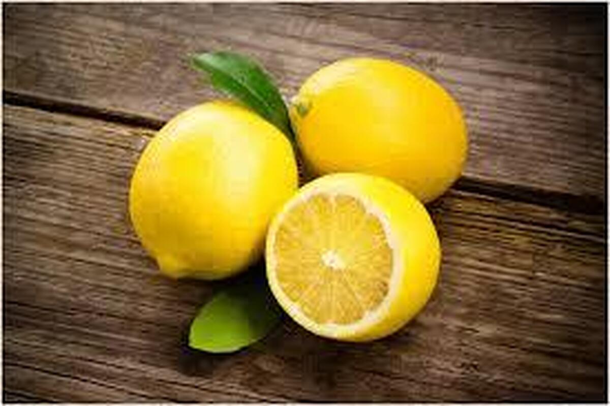 با اسید این میوه ترش اسید معده&zwnj;تان را کاهش دهید
