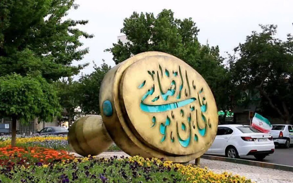 نصب المان&zwnj;های رضوی در مشهد همزمان با دهه کرامت ۱۴۰۵