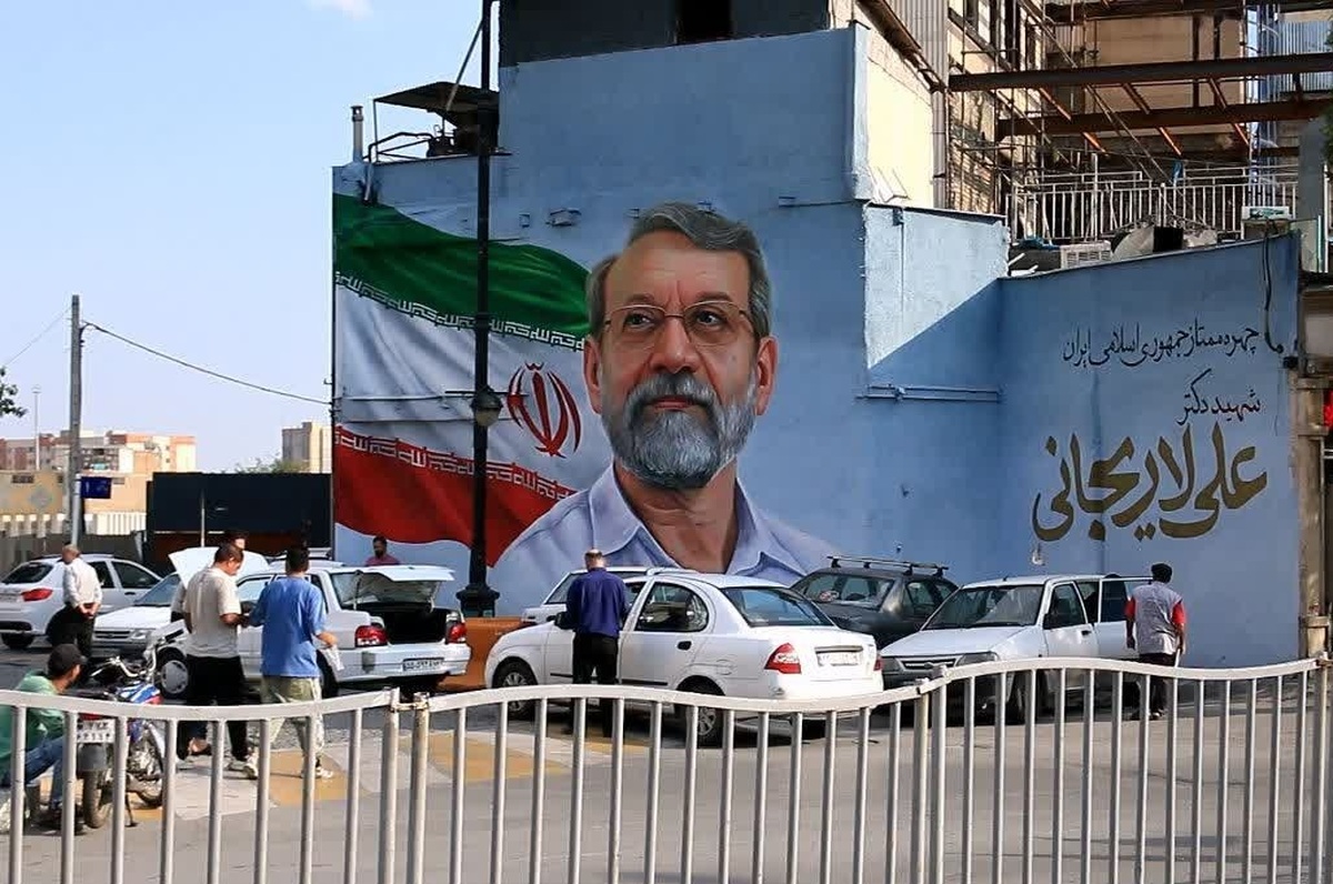 اتمام دیوارنگاره شهید دکتر علی لاریجانی در مشهد | نماد ایثار و پایبندی به آرمان‌ها در پایتخت معنوی ایران