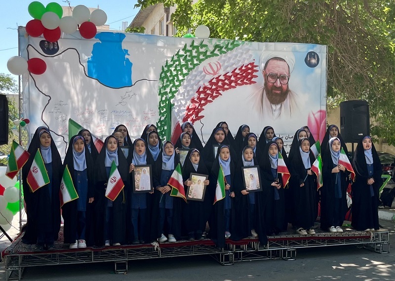 اخبار کودکان | اجرای سرود «رویای میناب» توسط دانشآموزان دبستان مفتاح اخبار کودکان | اجرای سرود «رویای میناب» توسط دانشآموزان دبستان مفتاح