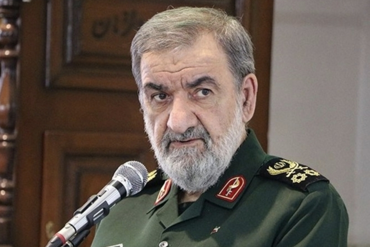 محسن رضایی: آمریکا نمی&zwnj;تواند با یک نمایش از منطقه فرار کند