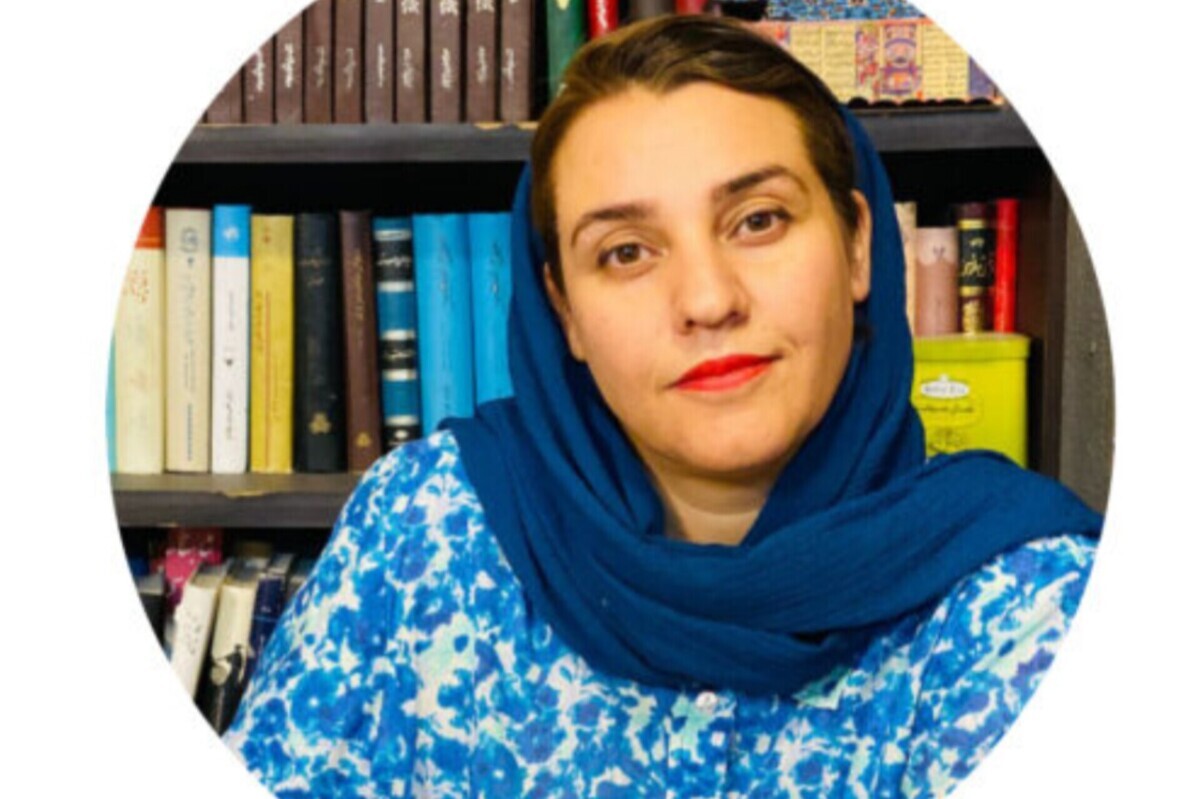 «خواندن و خرید کتاب، پایدارترین لذت زندگی» | روایت معصومه موسویان؛ نویسندهای که زندگی را به سبک دلش مینویسد «خواندن و خرید کتاب، پایدارترین لذت زندگی» | روایت معصومه موسویان؛ نویسندهای که زندگی را به سبک دلش مینویسد
