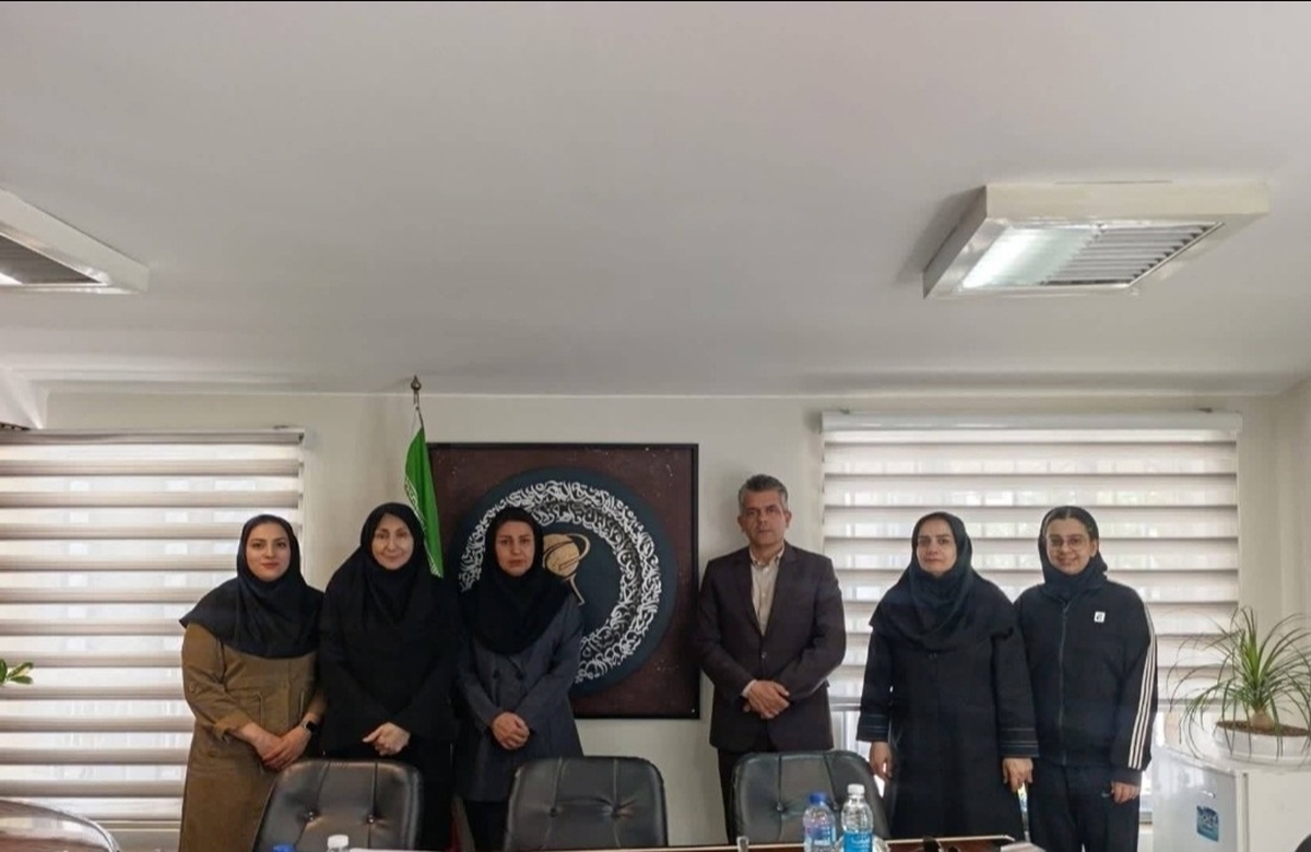 بازدید سرمربی تیم ملی تنیس روی میز بانوان از  زیرساخت‌های پینگ پنگ مشهد