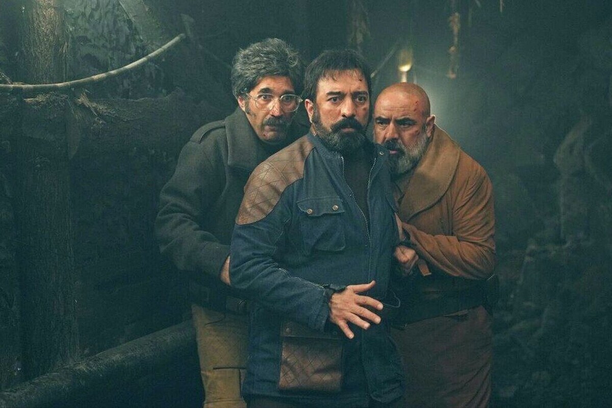اکران &laquo;تاکسیدرمی&raquo; به تعویق افتاد