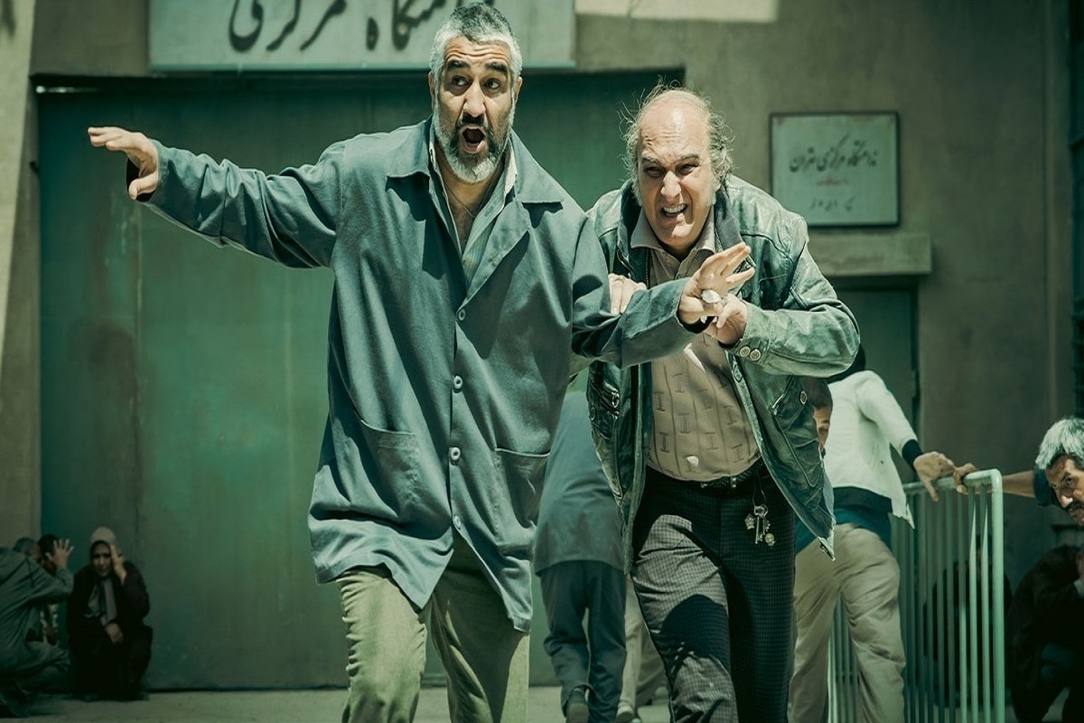 پوستر فیلم سینمایی &laquo;آنتیک&raquo; با بازی پژمان جمشیدی رونمایی شد + عکس و بازیگران