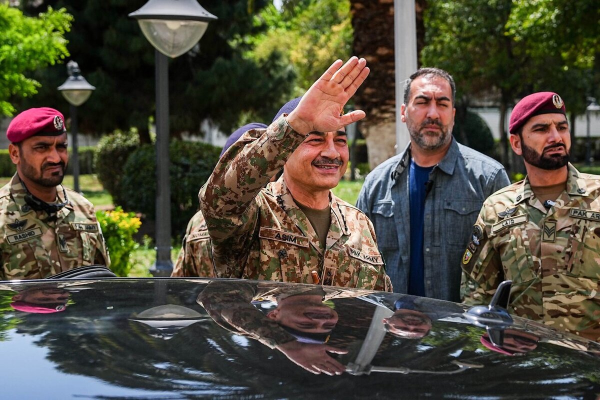 فرمانده ارتش پاکستان: به میانجیگری بی&zwnj;طرفانه میان تهران-واشنگتن ادامه خواهیم داد