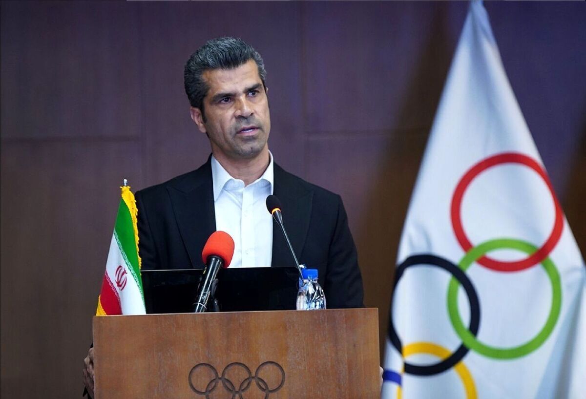 هادی ساعی در فدراسیون تکواندو ابقا شد