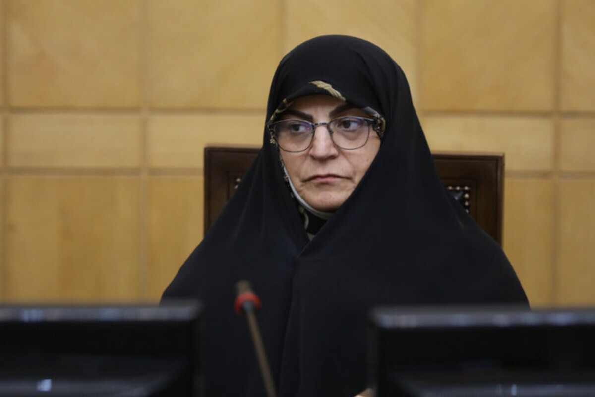 نگاه رهبر شهید به زن| &laquo;الگوی سوم زنِ ایرانی؛ روایت عزتمند حضور اجتماعی&raquo;