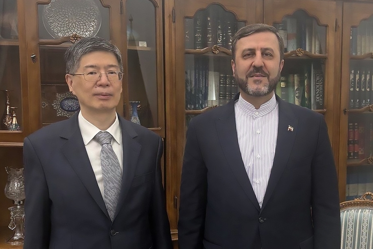 رایزنی سفیر چین با غریب&zwnj;آبادی | تأکید بر نگاه راهبردی تهران در توسعه مناسبات با پکن