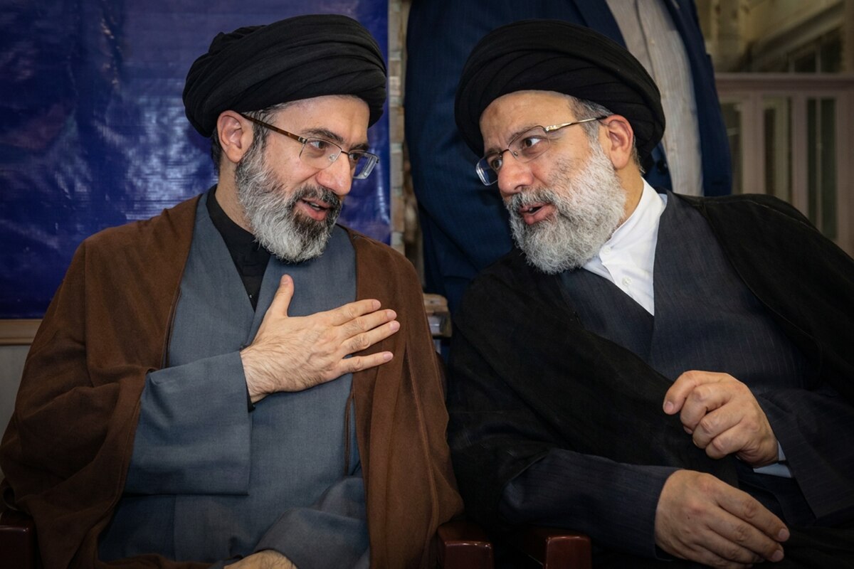 مقام معظم رهبری: شهید رئیسی، الگوی تلاش خستگی&zwnj;ناپذیر برای ملت و حفظ استقلال کشور شد