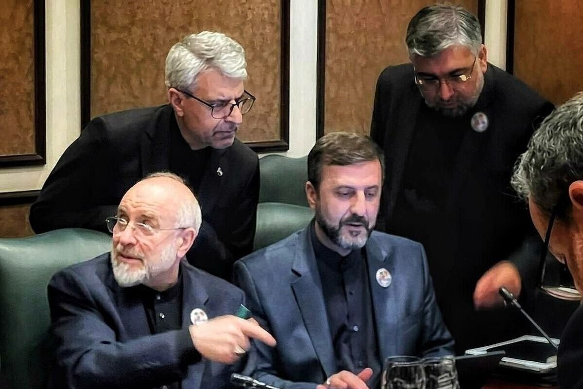 ایران در آستانه پاسخ به پیشنهاد آمریکا؛ رایزنی&zwnj;ها در تهران بر سر تضمین&zwnj;ها ادامه دارد