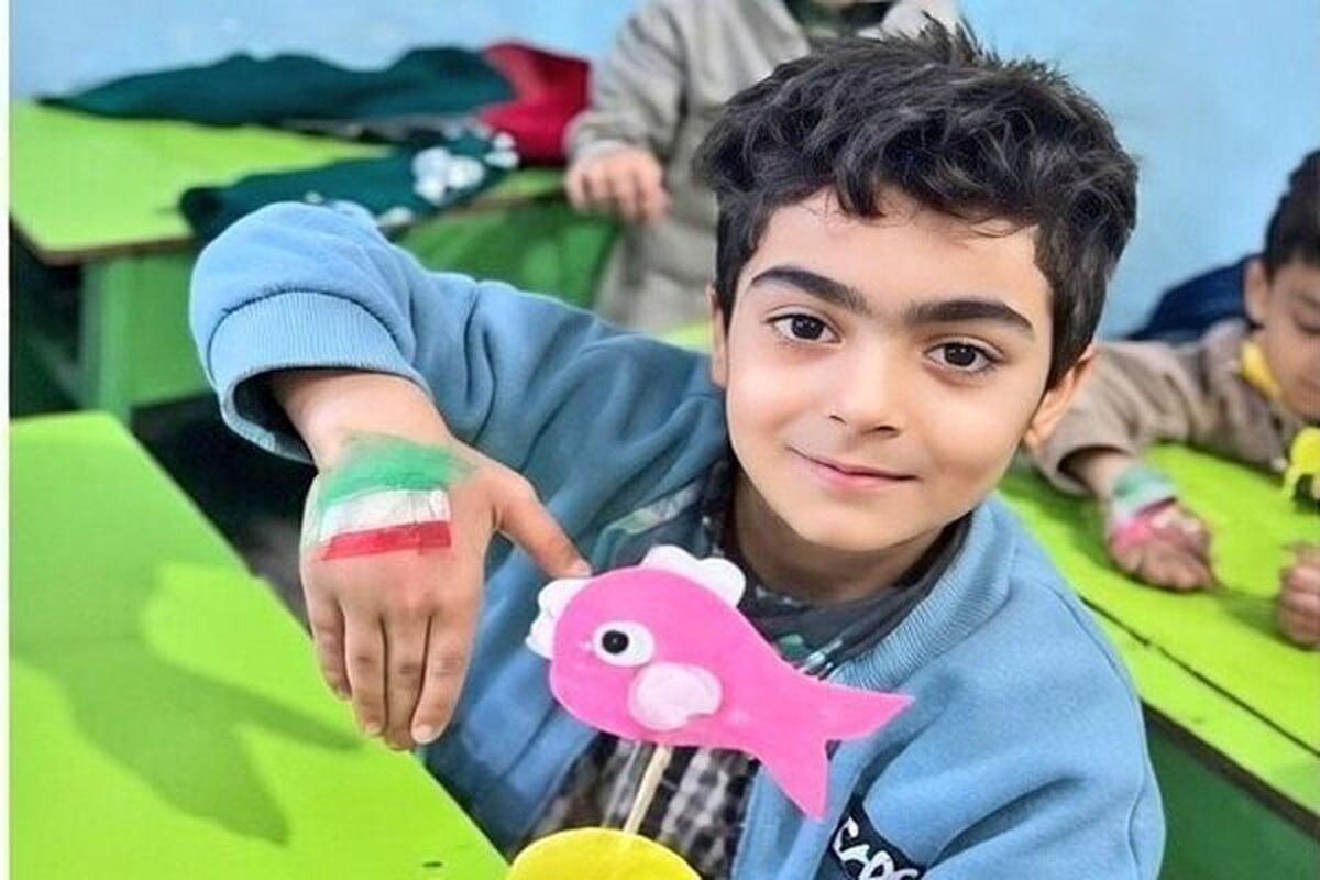 صحبت های دانش&zwnj;آموز شهید &laquo;ماکان نصیری&raquo; شهید جاویدالاثر مدرسه میناب با مردم ایران + فیلم