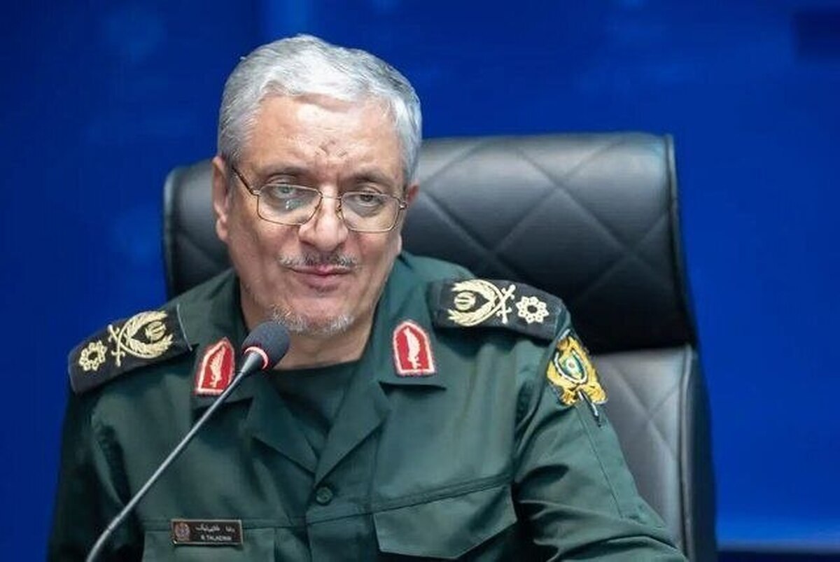 سردار طلایی نیک: دشمن به دنبال فرار آبرومندانه از باتلاق جنگ است