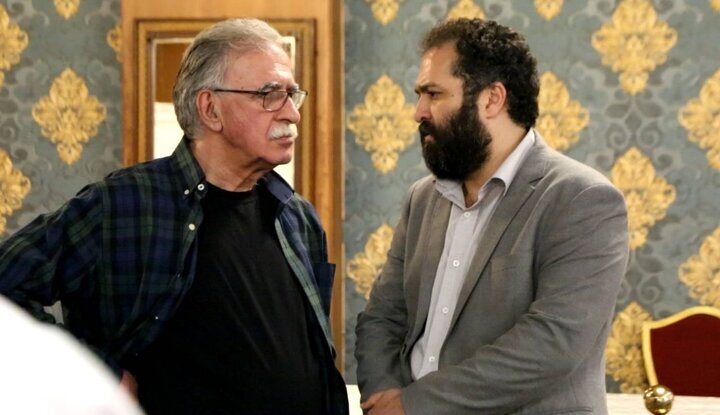 همدلی هنرمندان معروف با حضور در جمع آسیب دیدگان جنگ + عکس همدلی هنرمندان معروف با حضور در جمع آسیب دیدگان جنگ + عکس