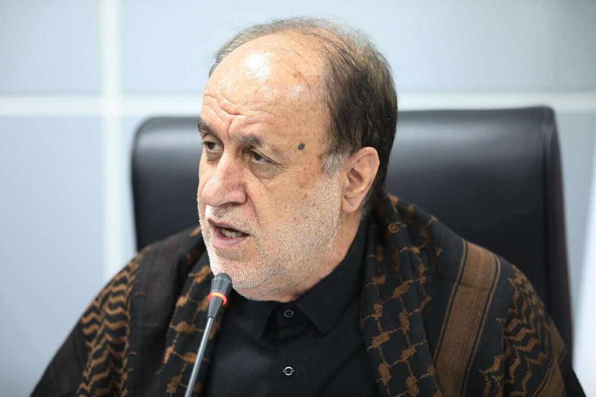 نایب رئیس مجلس: شرارت دریایی دشمن را باید با استفاده از مسیر&zwnj;های جایگزین بی&zwnj;اثر کنیم