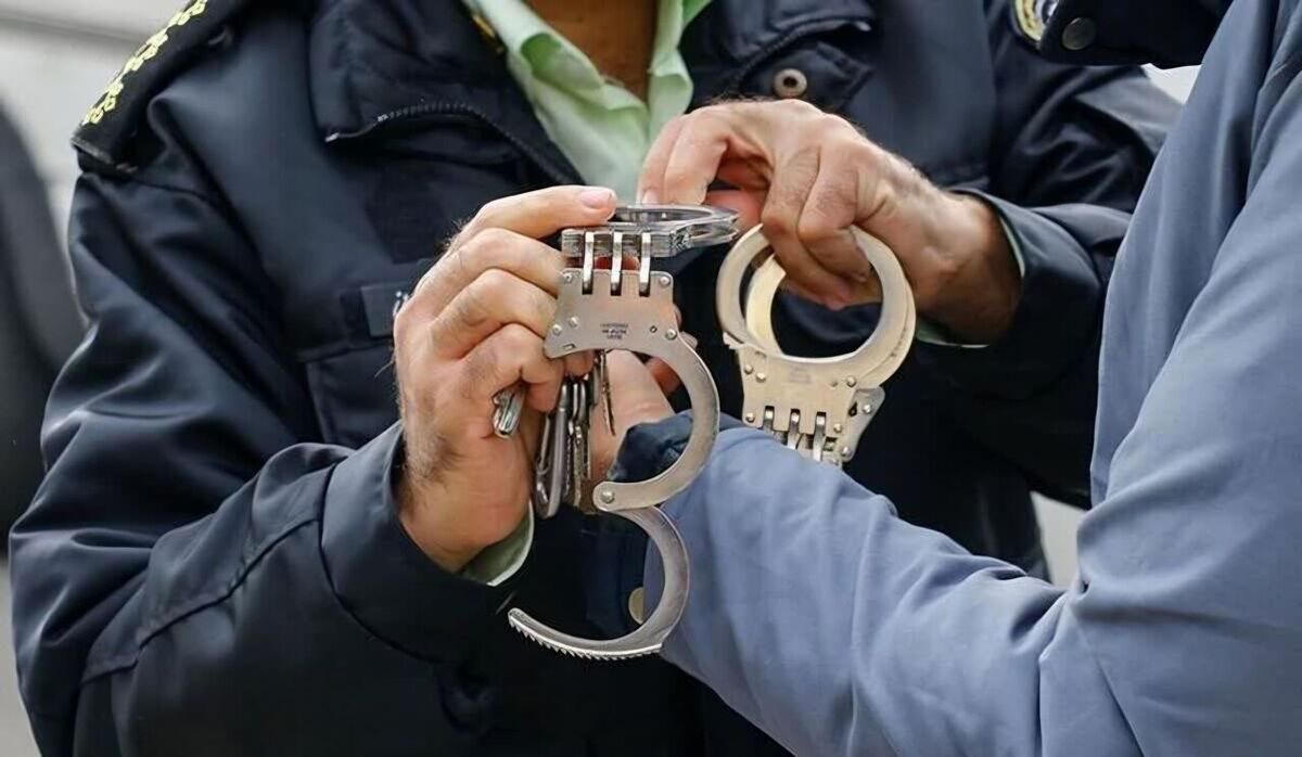 پرونده بزرگ فساد در شهرداری سقز افشا شد| بازداشت یک عضو شورا و یک کارمند شهرداری
