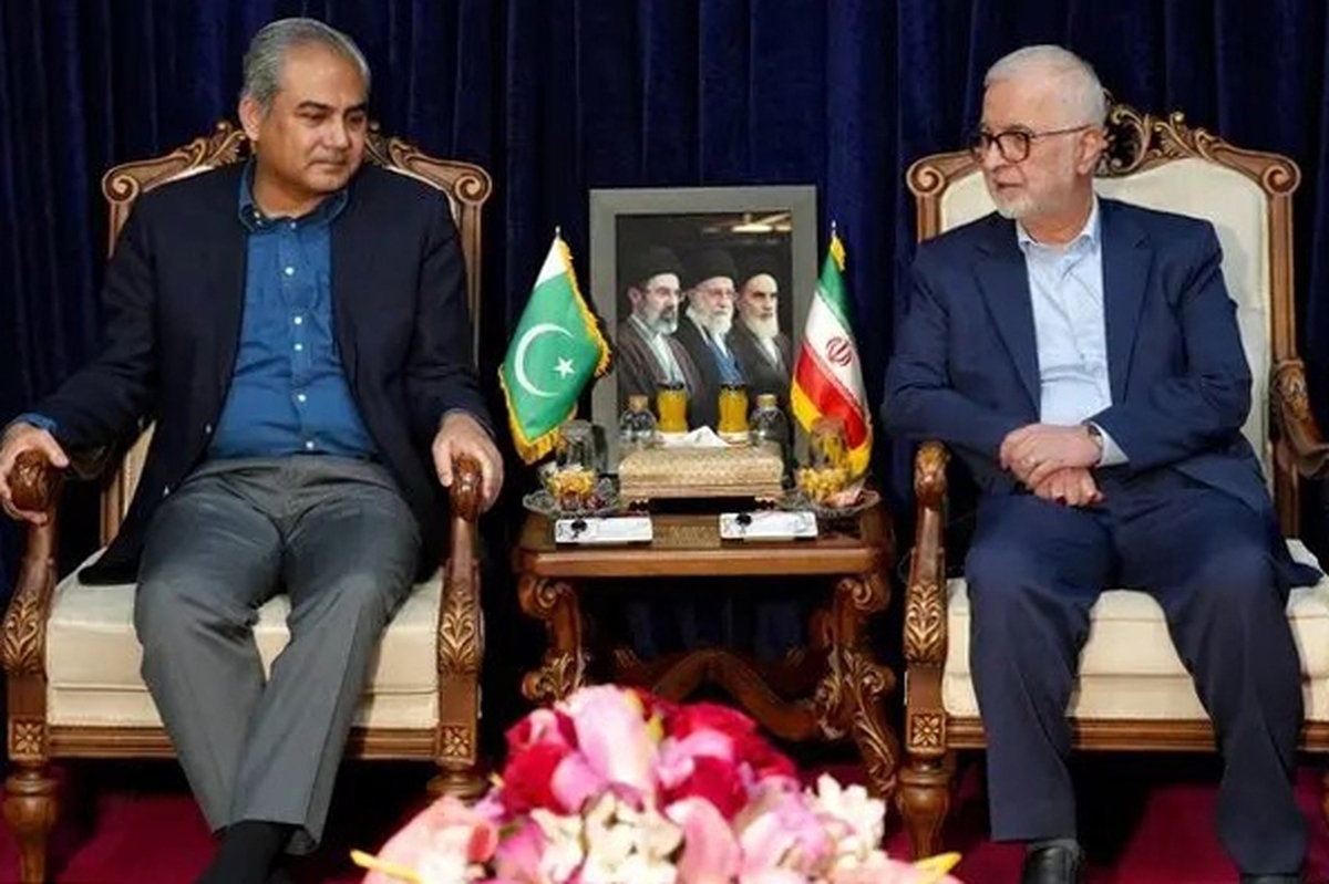 وزیر کشور در دیدار با همتای پاکستانی: هدف&zwnj;گذاری تجارت ۱۰ میلیارد دلاری ایران و پاکستان عملیاتی می&zwnj;شود