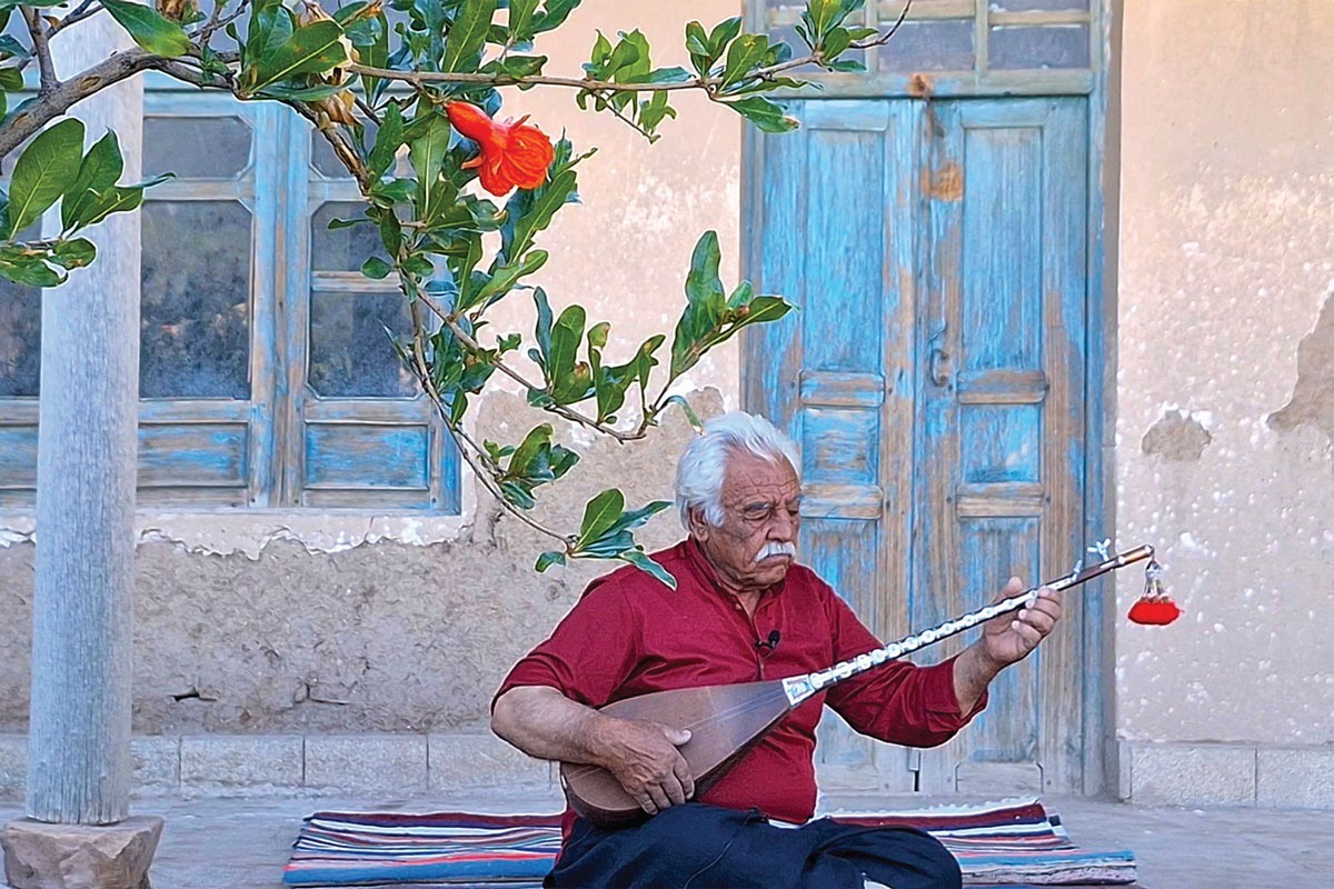 هنوز ستاره&zwnj;ها در آسمان بودند