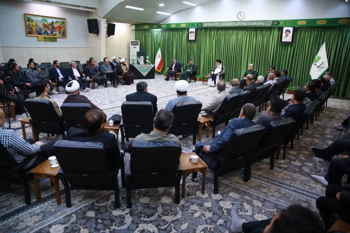آیت‌الله علم‌الهدی: همزمان با آغاز ماه محرم، هیئت‌ها باید حضور پرشورتری در تجمعات داشته باشند | مداحان باید عشق به اهل بیت (ع) را در دل‌های مردم حفظ کنند